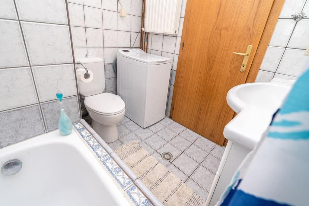Finas Penthouse,Private Terrace,Great View,Mins From Sea Apartment Kavála Luaran gambar