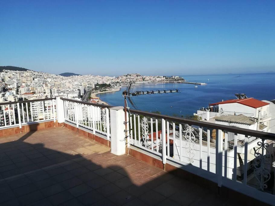 Finas Penthouse,Private Terrace,Great View,Mins From Sea Apartment Kavála Luaran gambar