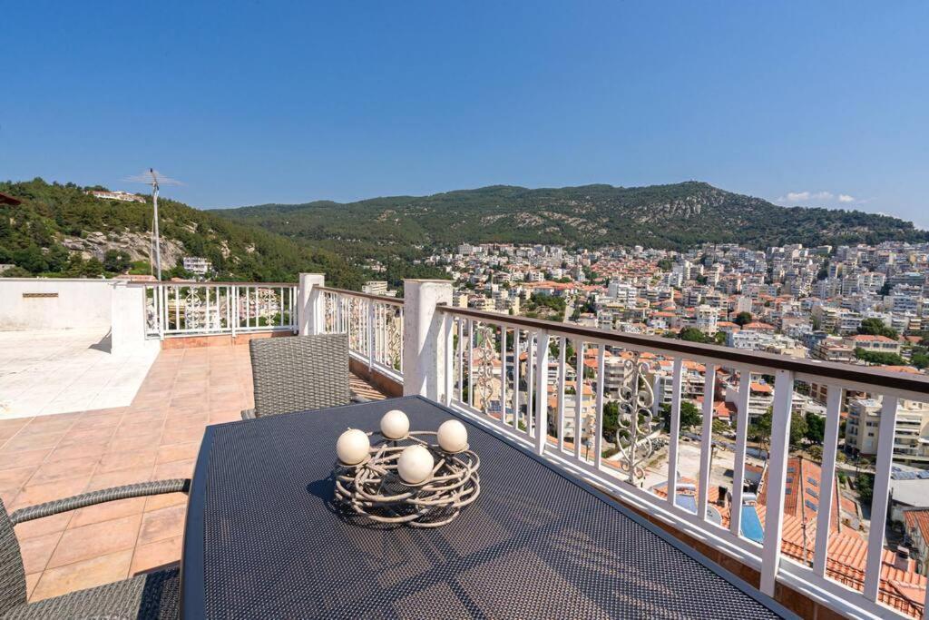 Finas Penthouse,Private Terrace,Great View,Mins From Sea Apartment Kavála Luaran gambar