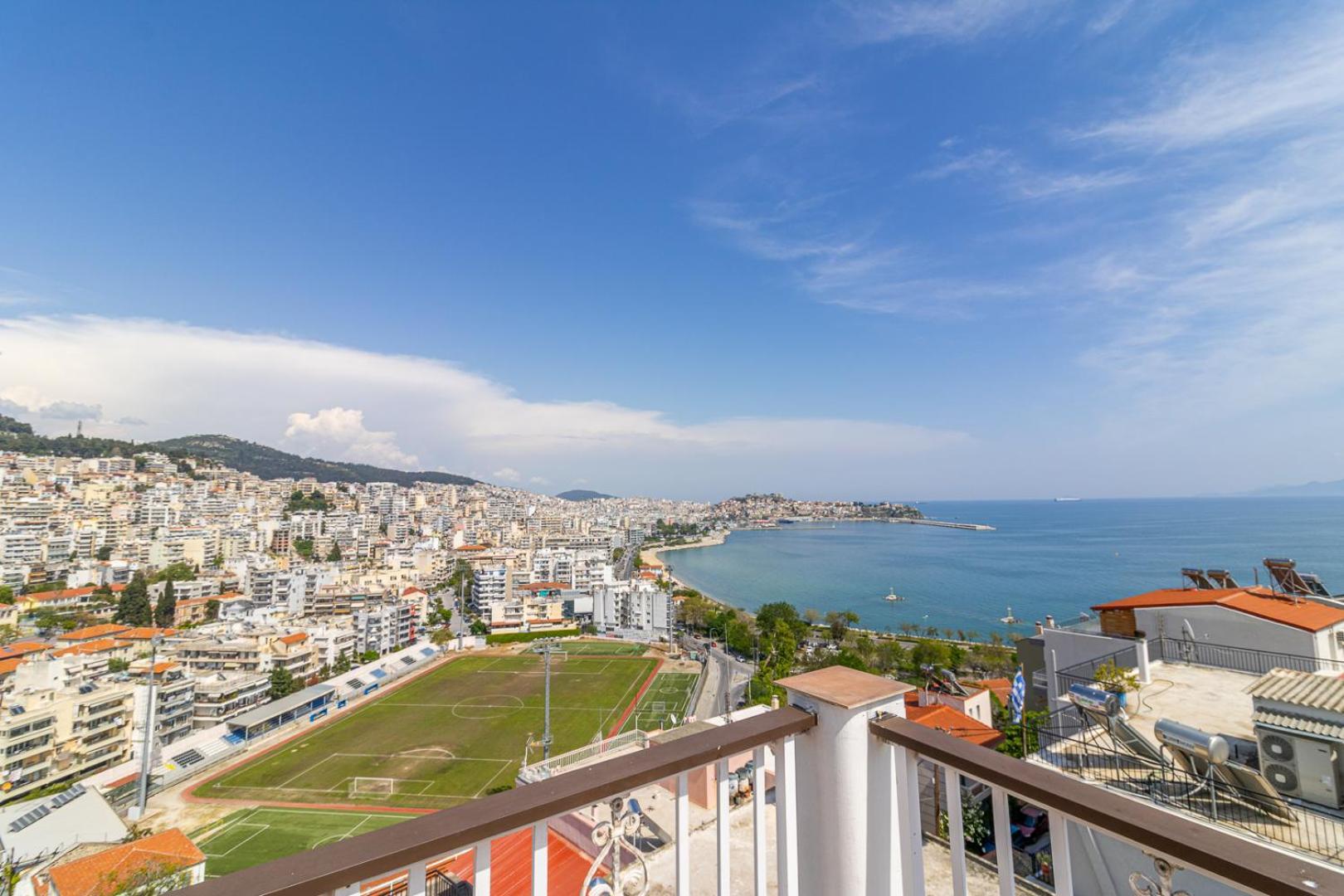Finas Penthouse,Private Terrace,Great View,Mins From Sea Apartment Kavála Luaran gambar
