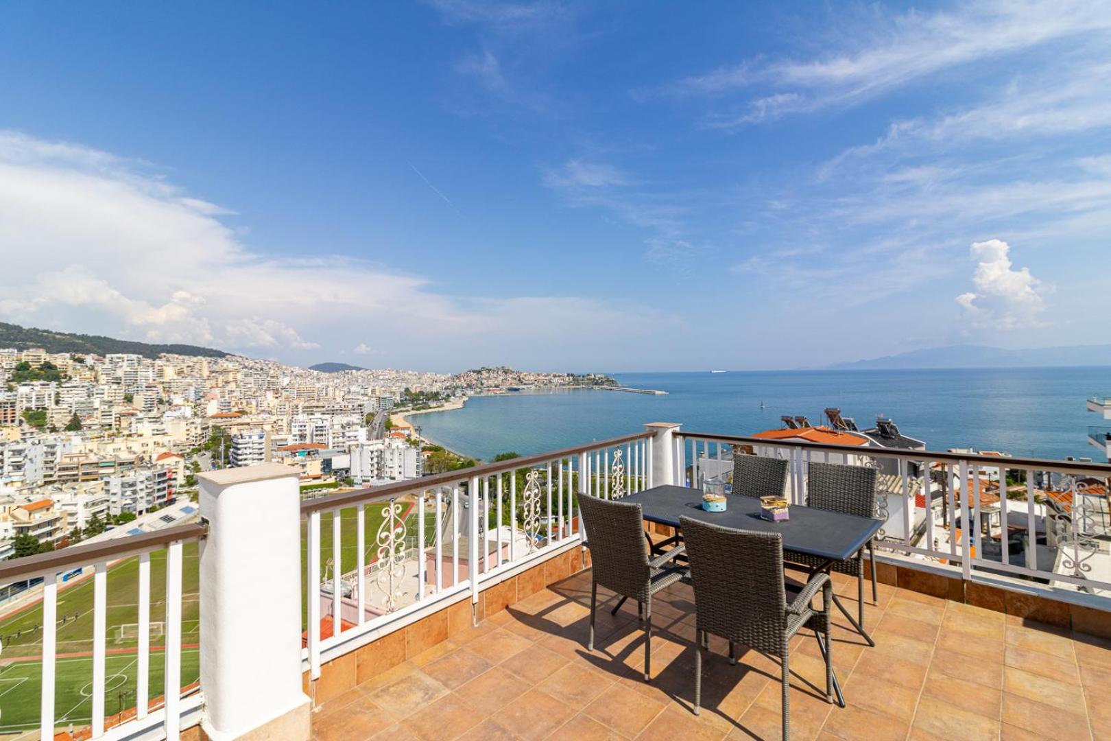 Finas Penthouse,Private Terrace,Great View,Mins From Sea Apartment Kavála Luaran gambar